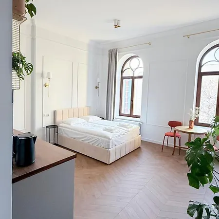 Apartment Kollataja 23 *