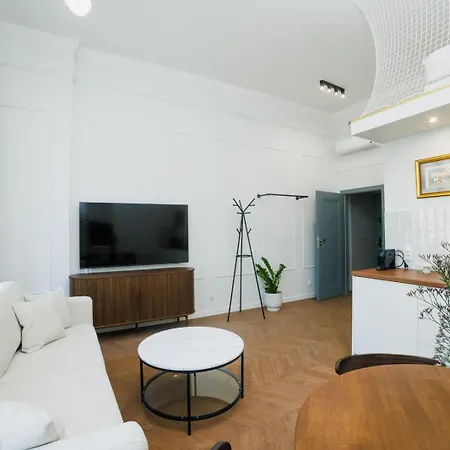 Apartamento Kollataja 23 *
